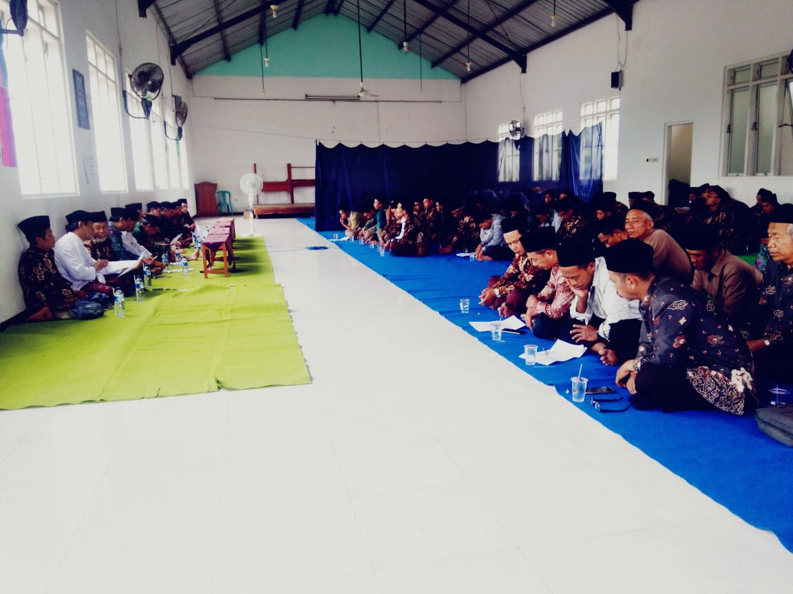 RAPAT AKBAR MENYONGSONG AKHIRIS SANAH